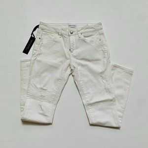 NWT! GREY WIRE NEW YORK CHELSEA DISTRESSED WHITE COTTON JEANS
